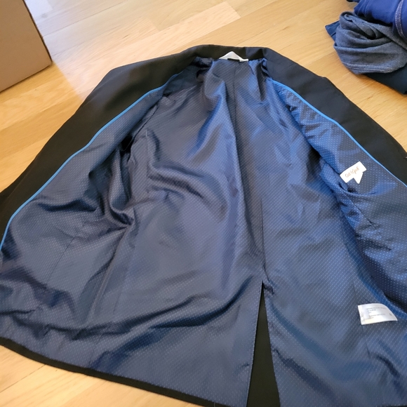 Boys sport coat sz 8 - Picture 2 of 4